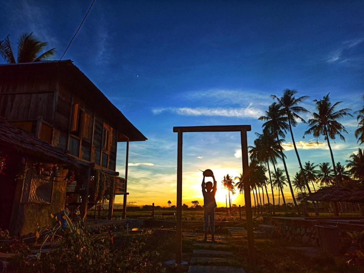 Sunset Homestay By Harry & Mimin Telaga Bagian luar foto