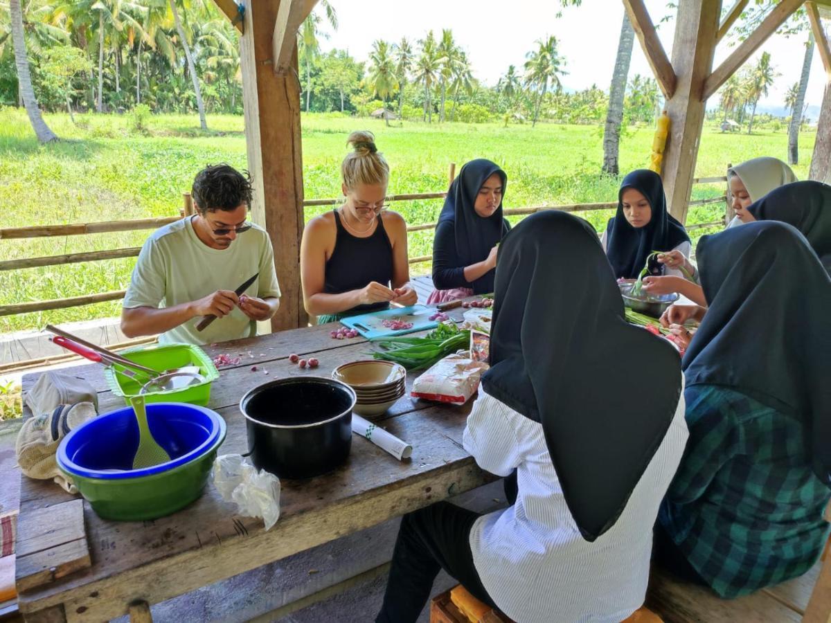 Sunset Homestay By Harry & Mimin Telaga Bagian luar foto