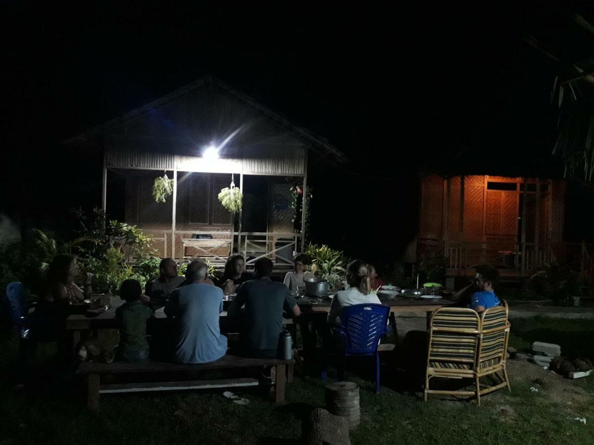 Sunset Homestay By Harry & Mimin Telaga Bagian luar foto